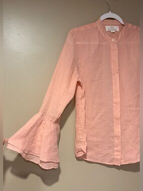 trovata lightweight blush pink button up peplum sleeve feminine blouse